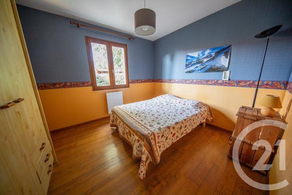 Maison à vendre  5 pièces - 96,82 m 2   ST MEDARD EN JALLES  - 33