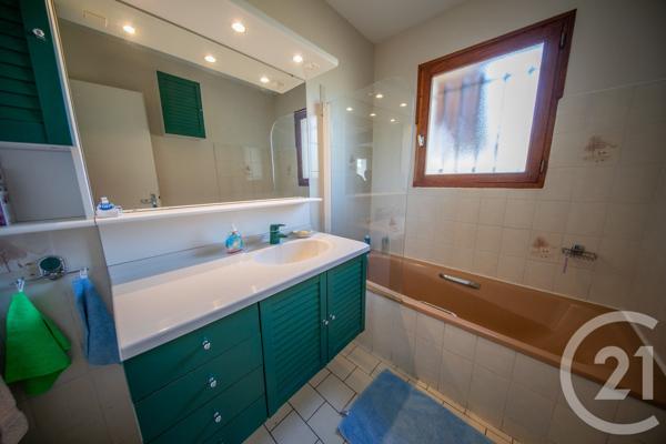 Maison à vendre  5 pièces - 96,82 m 2   ST MEDARD EN JALLES  - 33