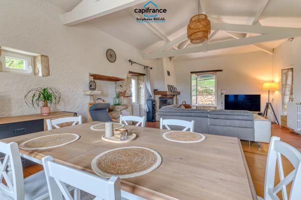 Propriete à vendre 5 pièces PUJOLS (47) Maison de 135m2 sur 6144m2 de terrain et piscine