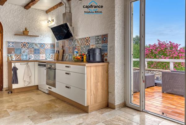 Propriete à vendre 5 pièces PUJOLS (47) Maison de 135m2 sur 6144m2 de terrain et piscine