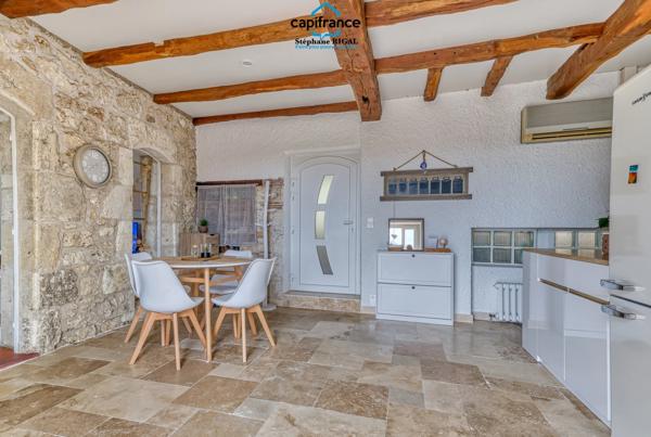 Propriete à vendre 5 pièces PUJOLS (47) Maison de 135m2 sur 6144m2 de terrain et piscine