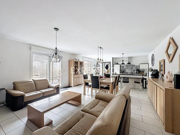 Mametz (62120) Exclusivité Expertimo – Ancienne Longère Rénovée à Mametz (Pas-de-Calais)