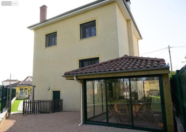 Maison à vendre à Montbrison dans la Loire (42600), ref : 090/440   
MONTBRISON - Centre ville