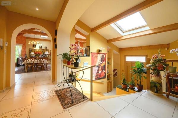 Maison à vendre à Montbrison dans la Loire (42600), ref : 090/440   
MONTBRISON - Centre ville