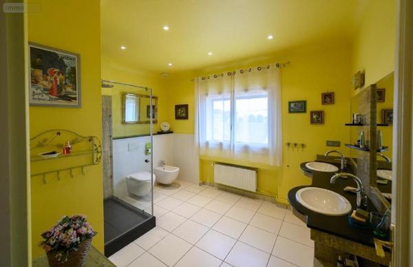 Maison à vendre à Montbrison dans la Loire (42600), ref : 090/440   
MONTBRISON - Centre ville