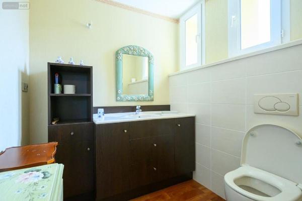 Maison à vendre à Montbrison dans la Loire (42600), ref : 090/440   
MONTBRISON - Centre ville