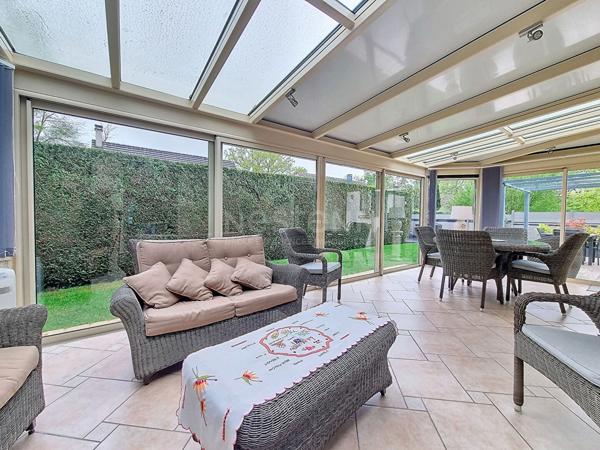 Maison Lamorlaye 7 pièce(s) - 165 m2 - 4 chambres - Sous sol total - Proche centre ville