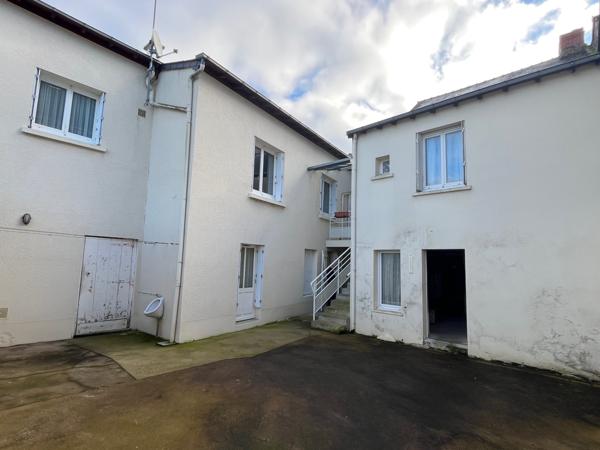 Montjean-sur-Loire (49570) 2 maisons (T5 + T2)