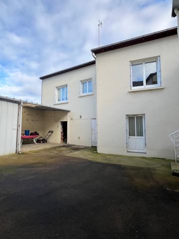 Montjean-sur-Loire (49570) 2 maisons (T5 + T2)