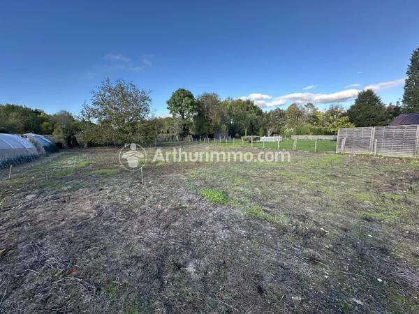 Vente Terrain 840 m2 à Saint-Astier