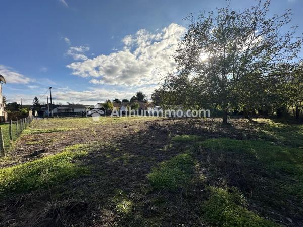 Vente Terrain 840 m2 à Saint-Astier