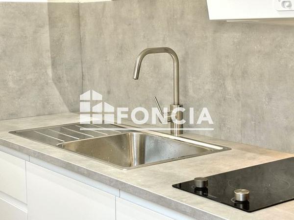 Location Appartement 2 pièces 32.61 m² - 18/20 RUE LESAGE Paris 75020