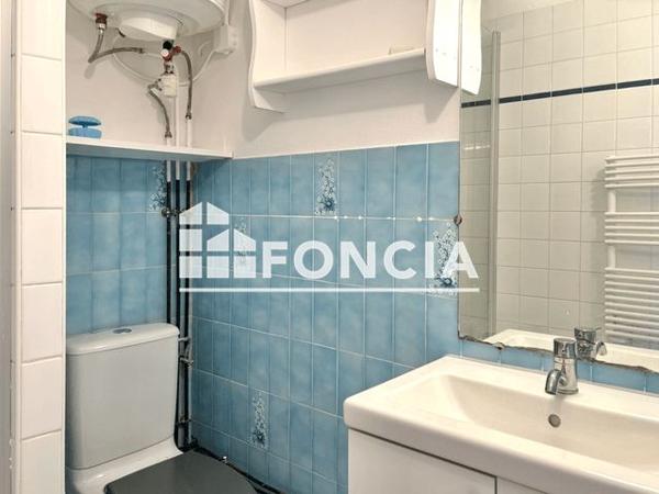 Location Appartement 2 pièces 32.61 m² - 18/20 RUE LESAGE Paris 75020