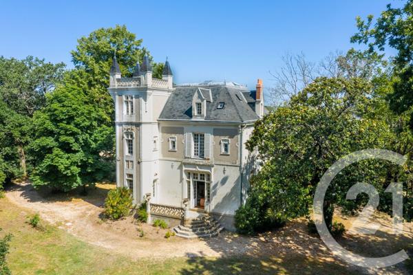 Maison à vendre  10 pièces - 420 m2 STE LUCE SUR LOIRE - 44