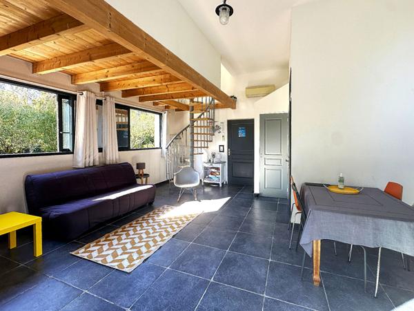 Maison 5 chambres et studio, Verines 17540