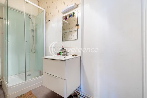 Appartement
                                                                                                                                                                                                                                                                                                                        1 pièce(s)                                                                                                                                                                                                                                                                                                                              33.13  m²