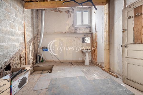 Appartement
                                                                                                                                                                                                                                                                                                                        1 pièce(s)                                                                                                                                                                                                                                                                                                                              33.13  m²