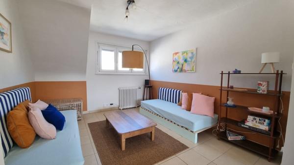 Appartement
                                                                                                                                                                                                                                                                                                                        2 pièce(s)                                                                                                                                                                                                          1 chambre(s)                                                                                                                                                                                                          52  m²