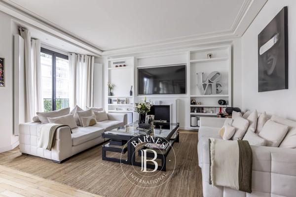 Paris 17ème, Appartement 2 Chambres -  106 m² à vendre