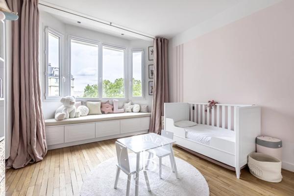 Paris 17ème, Appartement 2 Chambres -  106 m² à vendre