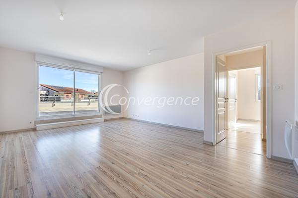 Appartement
                                                                                                                                                                                                                                                                                                                        4 pièce(s)                                                                                                                                                                                                          3 chambre(s)                                                                                                                                                                                                          77  m²