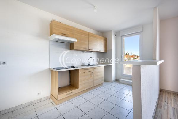 Appartement
                                                                                                                                                                                                                                                                                                                        4 pièce(s)                                                                                                                                                                                                          3 chambre(s)                                                                                                                                                                                                          77  m²
