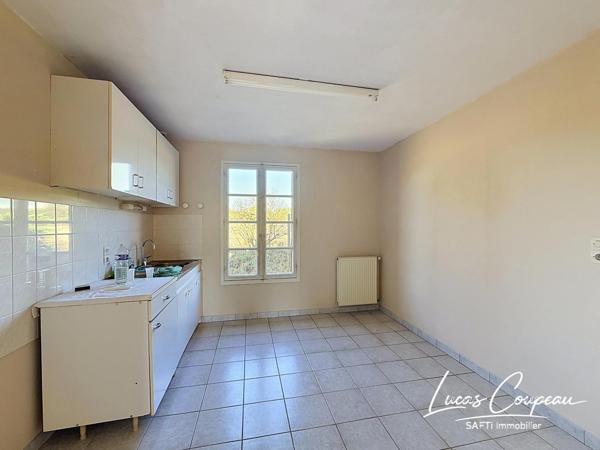 Maison à rénover avec 3 hectares