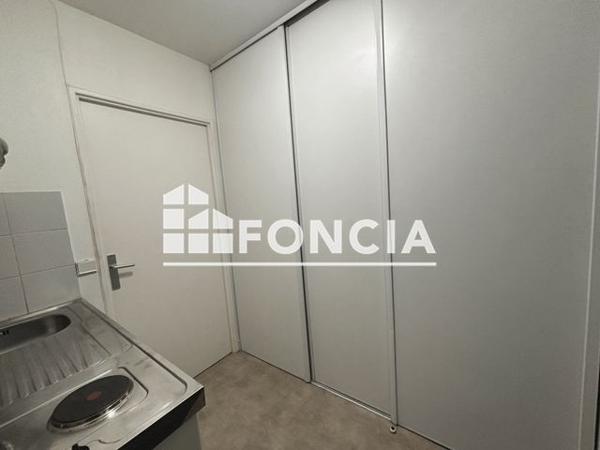 Location Studio 31.07 m² - 69 RUE COMPANS Paris 75019