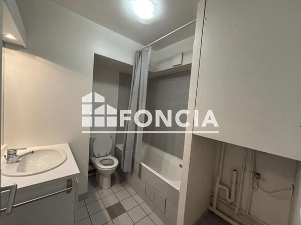 Location Studio 31.07 m² - 69 RUE COMPANS Paris 75019