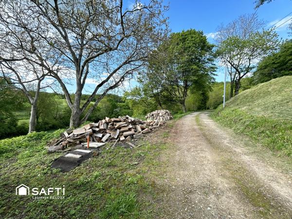 Maisonnette et dépendances en campagne