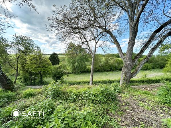 Maisonnette et dépendances en campagne