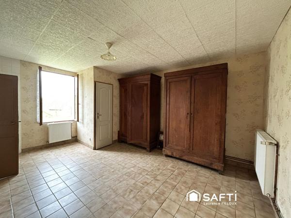 Maisonnette et dépendances en campagne