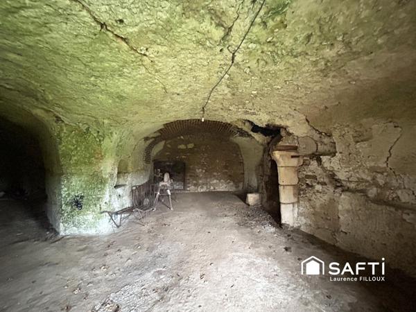 Maisonnette et dépendances en campagne