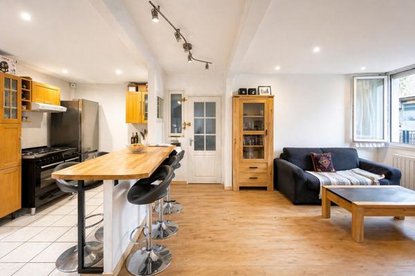 Charmante Maison de ville avec terrasse et garage. Oyonnax (01100)