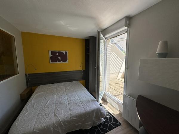 T2 en dernier étage avec terrasse