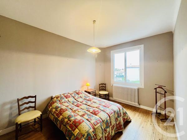 Maison à vendre  4 pièces - 99,40 m 2   FOURAS  - 17