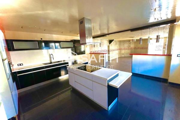 PROCHE DU CENTRE VILLE  MAISON 4 CHAMBRES !