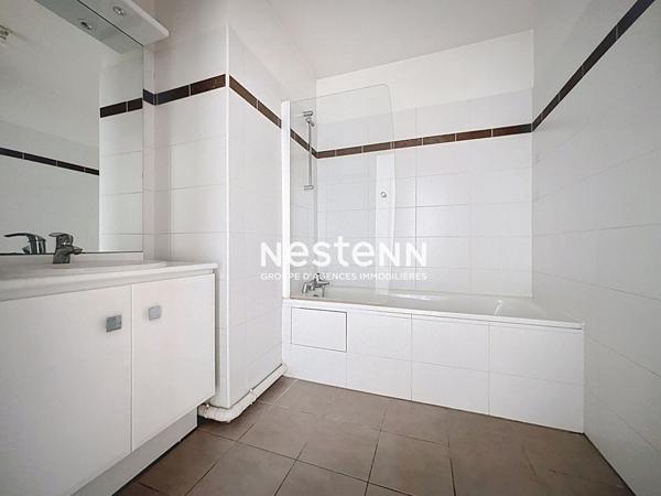 ISSY LES MOULINEAUX - FORT D'ISSY - Vente appartement 3 pièces de 67,60 m² avec un balcon de 10,80 m²