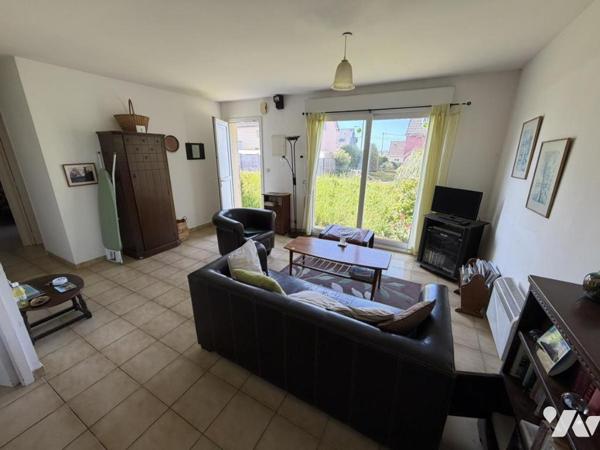 Ensemble de deux maisons de plain-pied proche centre bourg de Barneville