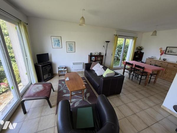 Ensemble de deux maisons de plain-pied proche centre bourg de Barneville