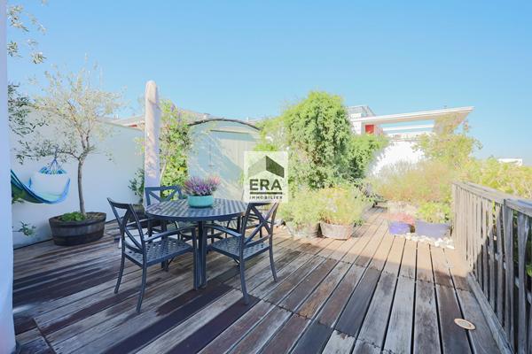Appartement Paris 4 pièce(s) 109.87  m²