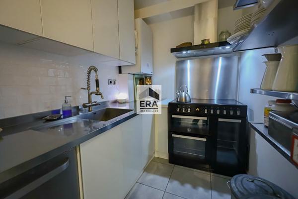 Appartement Paris 4 pièce(s) 109.87  m²