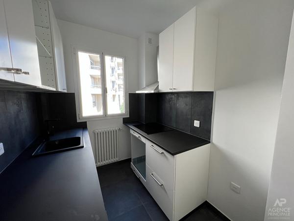 Appartement Rueil-Malmaison 3 pièce(s) 72 m2 Loyer 1 608 €/mois charges comprises **  - Référence  19972