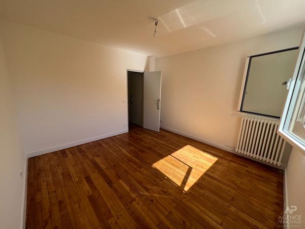 Appartement Rueil-Malmaison 3 pièce(s) 72 m2 Loyer 1 608 €/mois charges comprises **  - Référence  19972