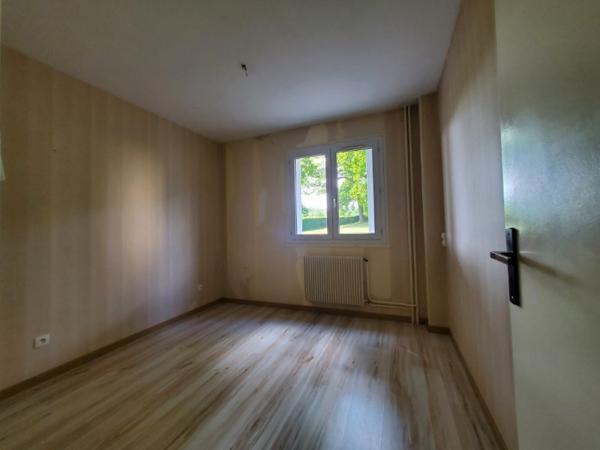 Appartement f3 en très bon état dans parc arboré calme pour investir ou habiter