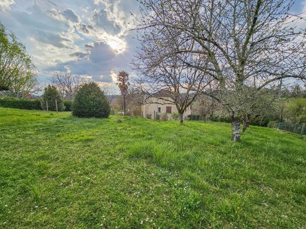 Maison plain pied avec grand terrain et jolie vue dégagée, Floirac, proche Martel