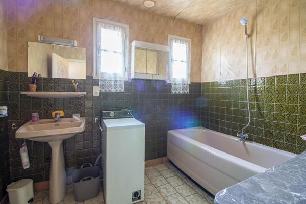 Maison plain pied avec grand terrain et jolie vue dégagée, Floirac, proche Martel