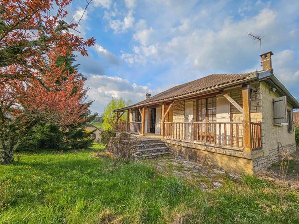 Maison plain pied avec grand terrain et jolie vue dégagée, Floirac, proche Martel