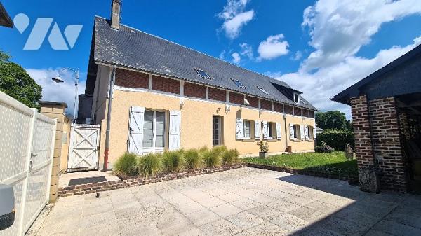 Maison de ville 9 pcs, 5 ch double portail.
