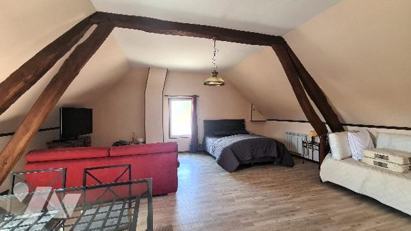 Maison de ville 9 pcs, 5 ch double portail.